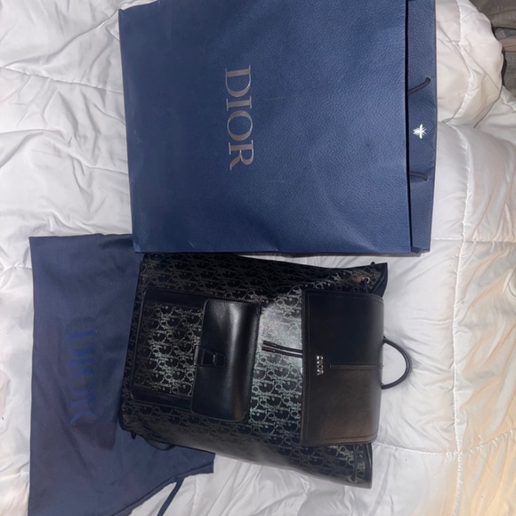 NEW DIOR LEATHER BACKPACK (UNISEX) - Picture 4 of 9